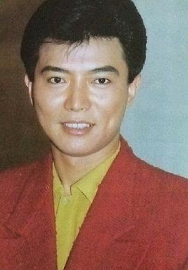 张佩华