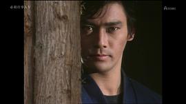 村上弘明