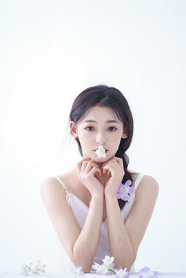 尚新月