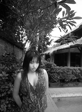三津谷叶子