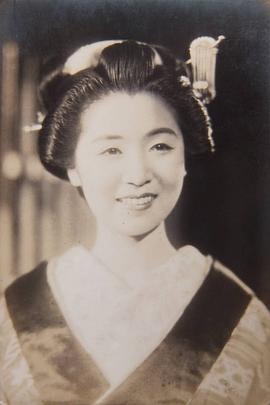 田中绢代