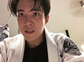 查澈威·德查拉朋
