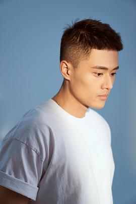 郑伊鸣