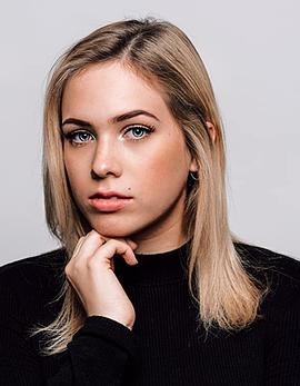 Chloë Marie Rhoades