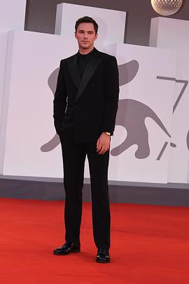 尼古拉斯·霍尔特