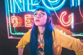 罗维娜·亚瓦里