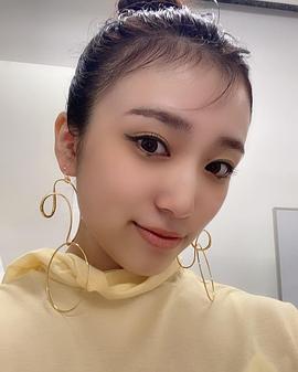 矢吹奈子