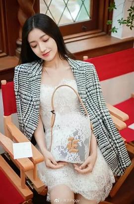 黄羿