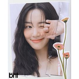 李侑菲