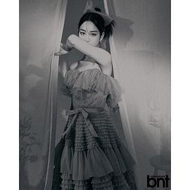 李侑菲
