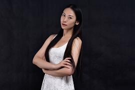 姜佳彤