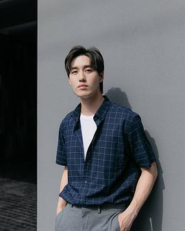 塔纳波·里拉塔纳卡邹