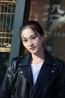 黄雯