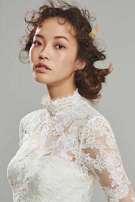 黄世温
