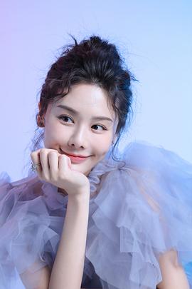 吴佩柔