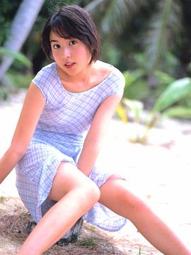 木内晶子