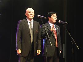 侯耀文