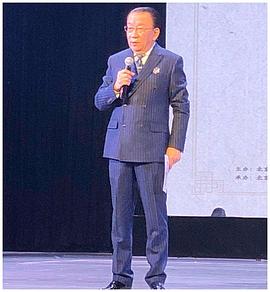 侯耀华