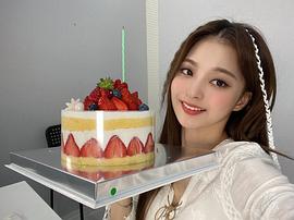 李娜炅