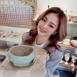 李娜炅