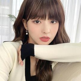 李娜炅