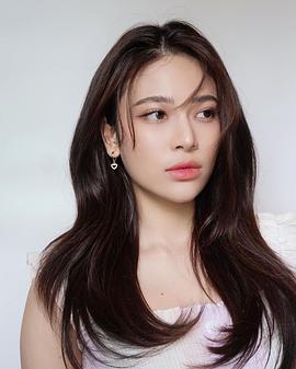 雅妮莎·蒂拉彤
