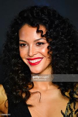 Mecia Simson