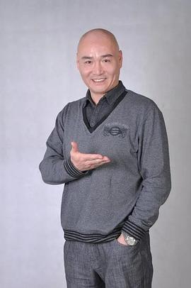 侯堃