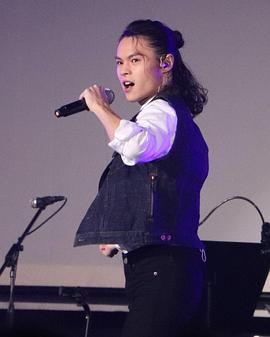邱傲然