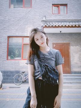 姜贞羽