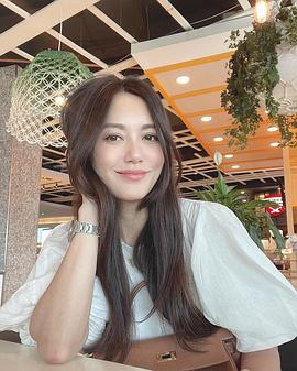郭妃丽
