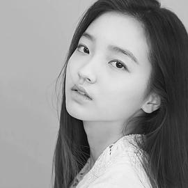 李彩殷