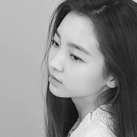 李彩殷