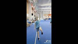 梁壁荧