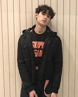 纳卡林·潘翁