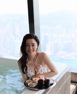 汤洛雯