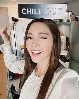 汤洛雯