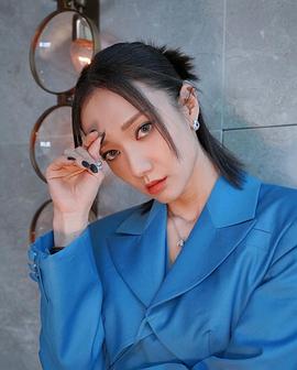 王君馨