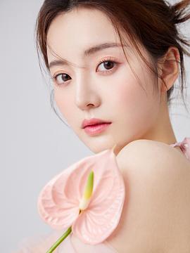 李希萌