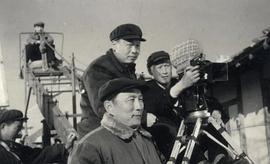 郑君里