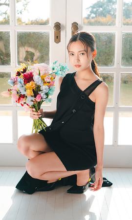 新条由芽