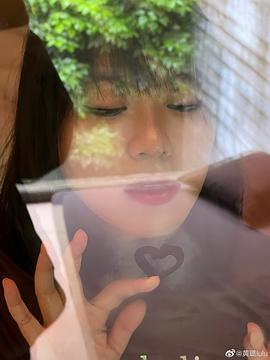 黄璐