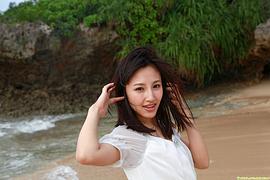 青山萝拉