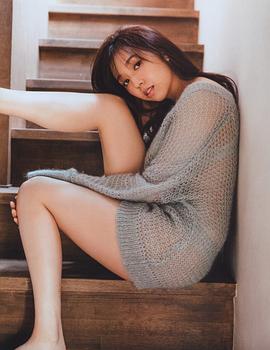 新内真衣