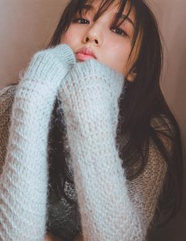 新内真衣