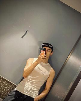 林佑威
