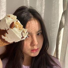 姚焯菲