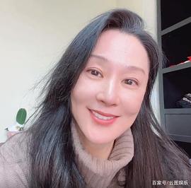 侯炳莹