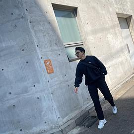 差瓦立·捷努南