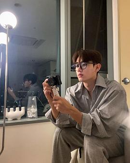金贤中